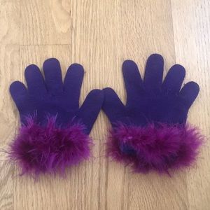 Purple Gloves w/ Feathers on Wrist 💜